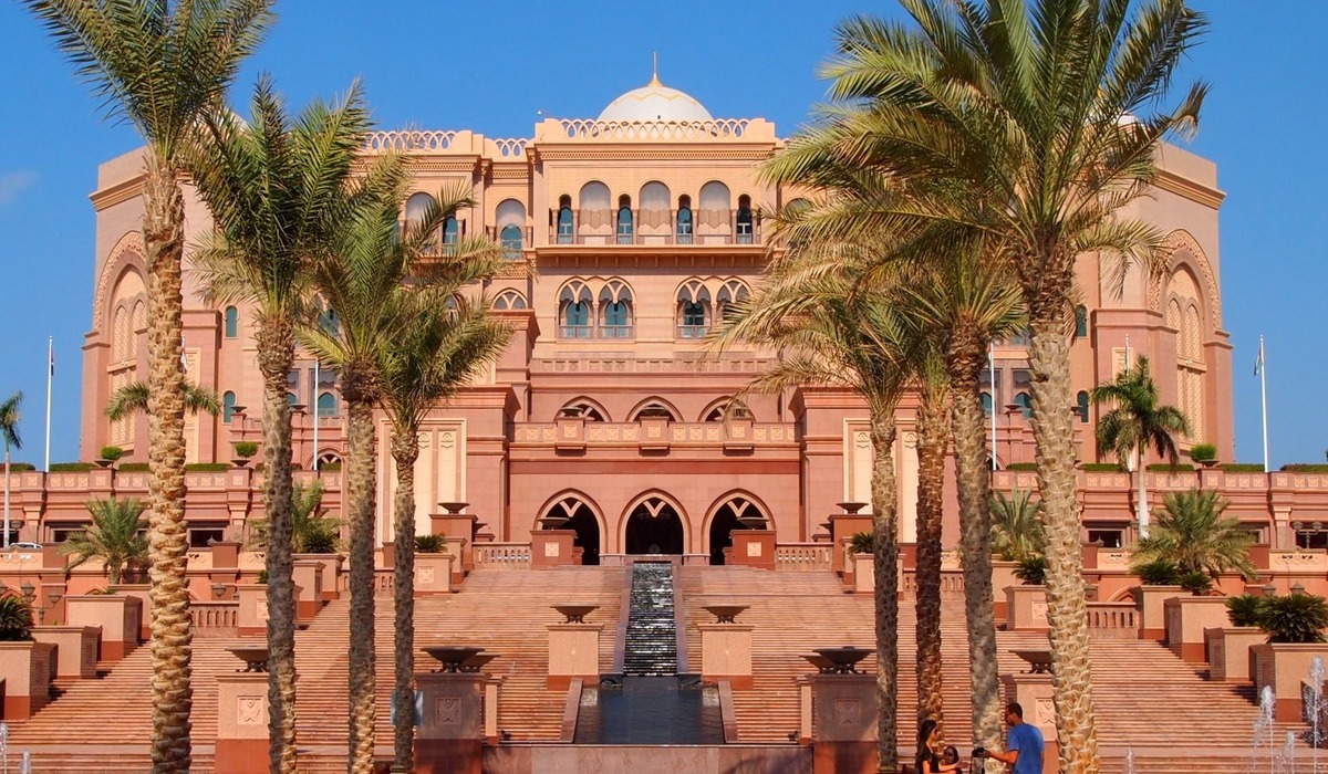 Abu Dhabi Sightseeing Tour From Dubai
